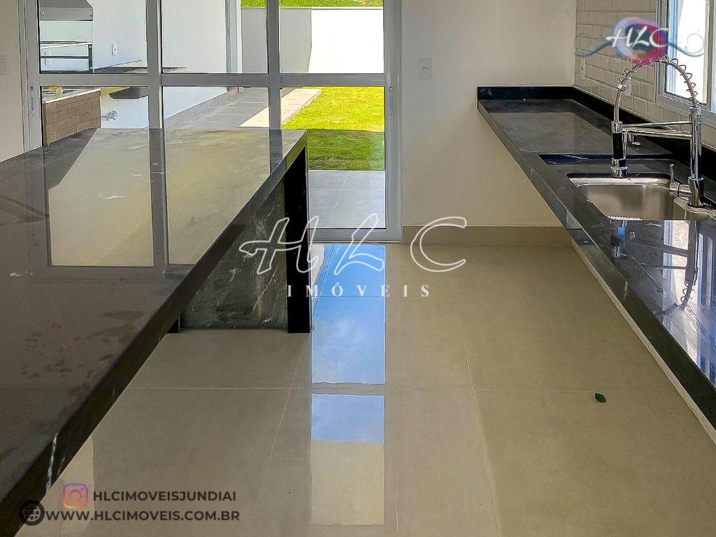 Casa térrea de 3 dormitórios com suíte no condomínio gran vi