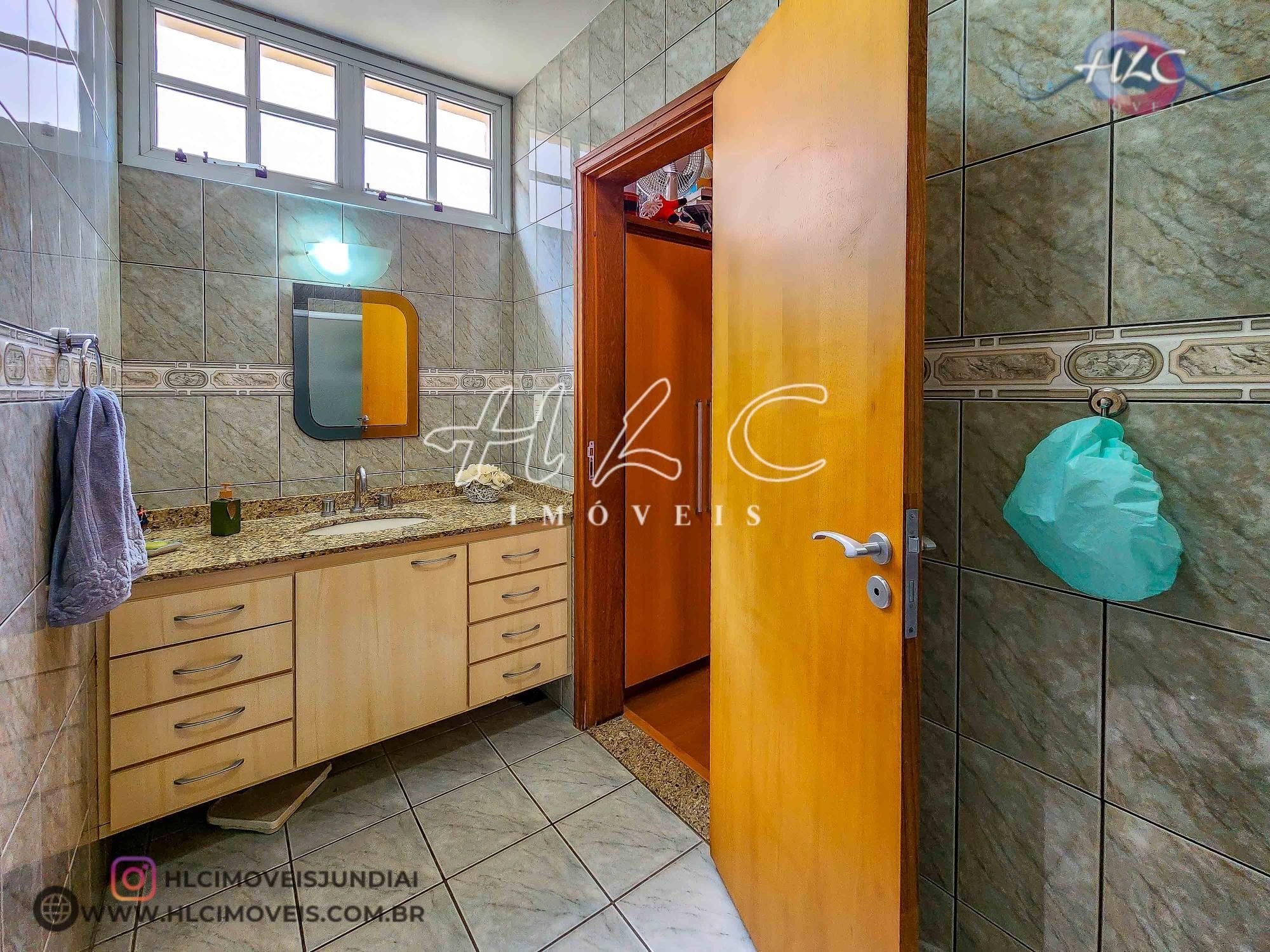 Casa à Venda 4 Quartos Jardim Santa Teresa Jundiaí Pé-Direito Duplo
