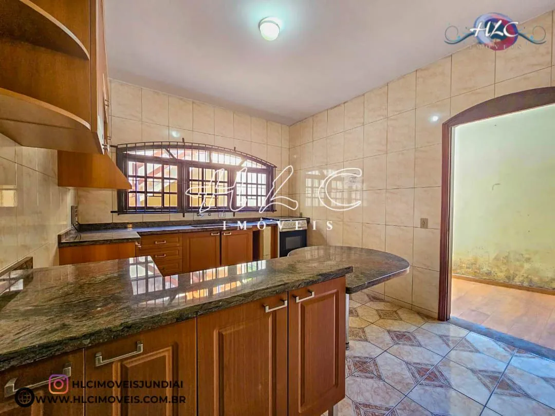Casa com 4 Dormitórios para alugar, 220 m² por R$ 4.300,00 Casa com 4 Dormitórios para alugar, 220 m² por R$ 4.300,00