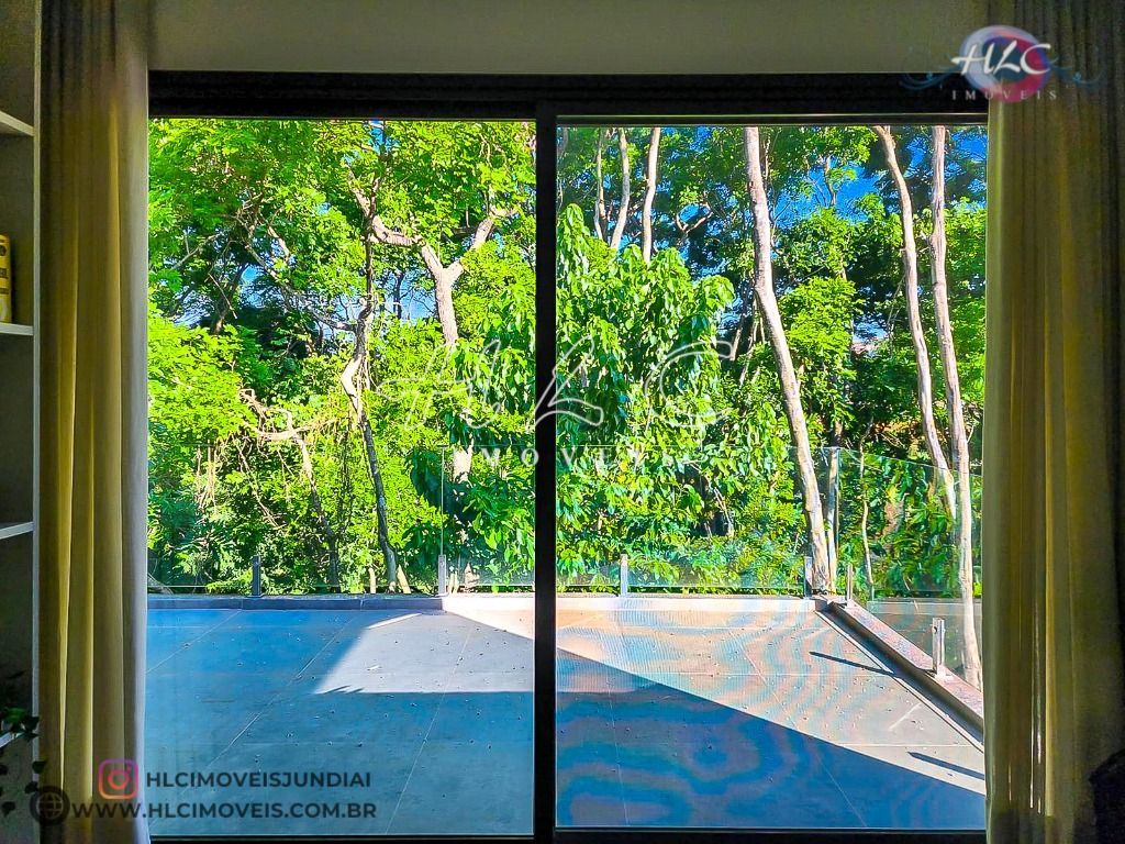 Linda residência com vista para a mata à venda no condomínio Terras de Santa Ter