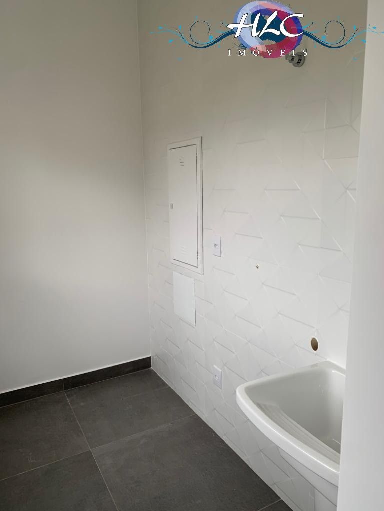 Casa à Venda 3 Quartos Jundiaí 179m² Quintal 80m² Aceita Permuta