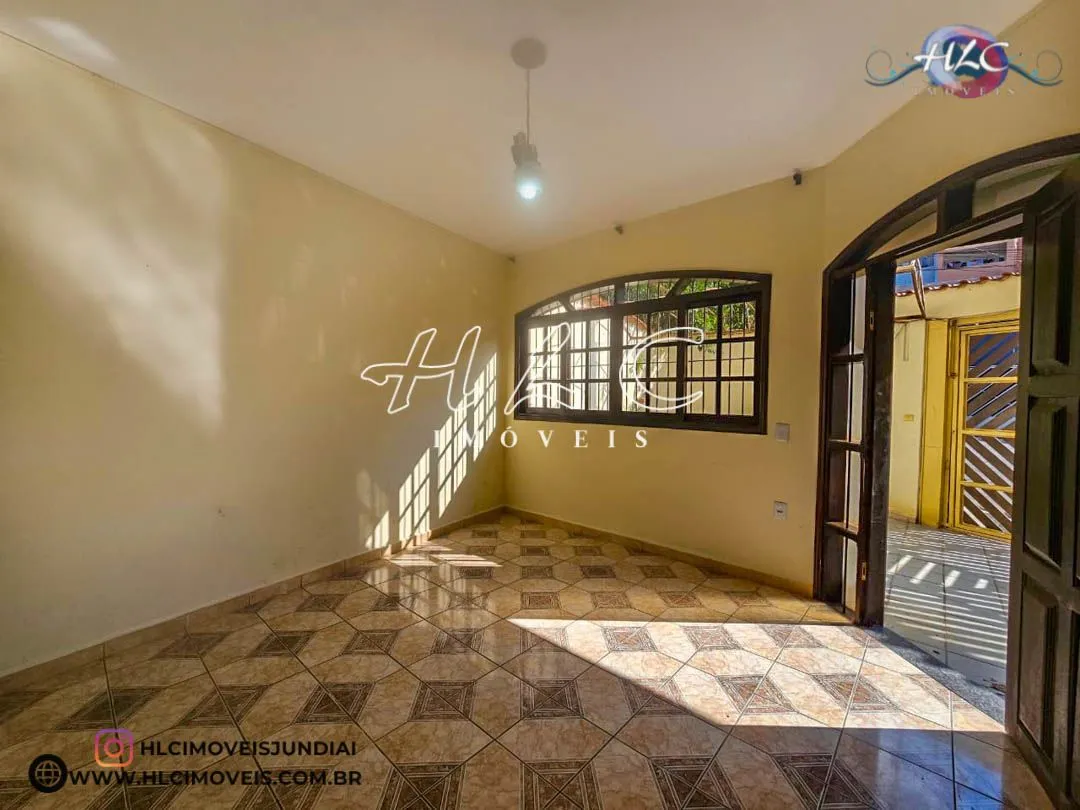 Casa com 4 Dormitórios para alugar, 220 m² por R$ 4.300,00 Casa com 4 Dormitórios para alugar, 220 m² por R$ 4.300,00