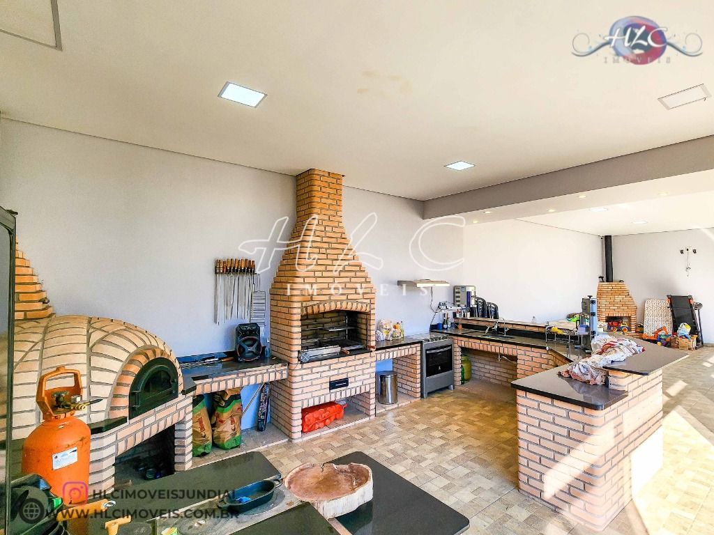 Chácara 1.000m² c/ Piscina, Forno de Pizza - Champirra, Jundiaí
