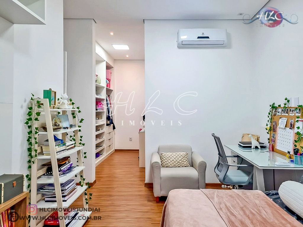 Linda residência com vista para a mata à venda no condomínio Terras de Santa Ter