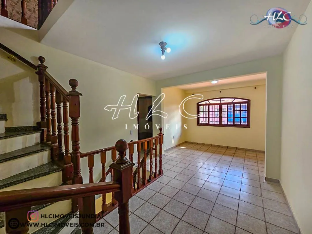 Casa com 4 Dormitórios para alugar, 220 m² por R$ 4.300,00 Casa com 4 Dormitórios para alugar, 220 m² por R$ 4.300,00