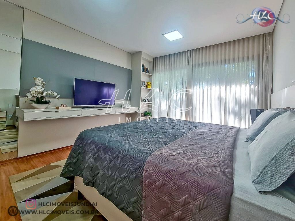 Linda residência com vista para a mata à venda no condomínio Terras de Santa Ter