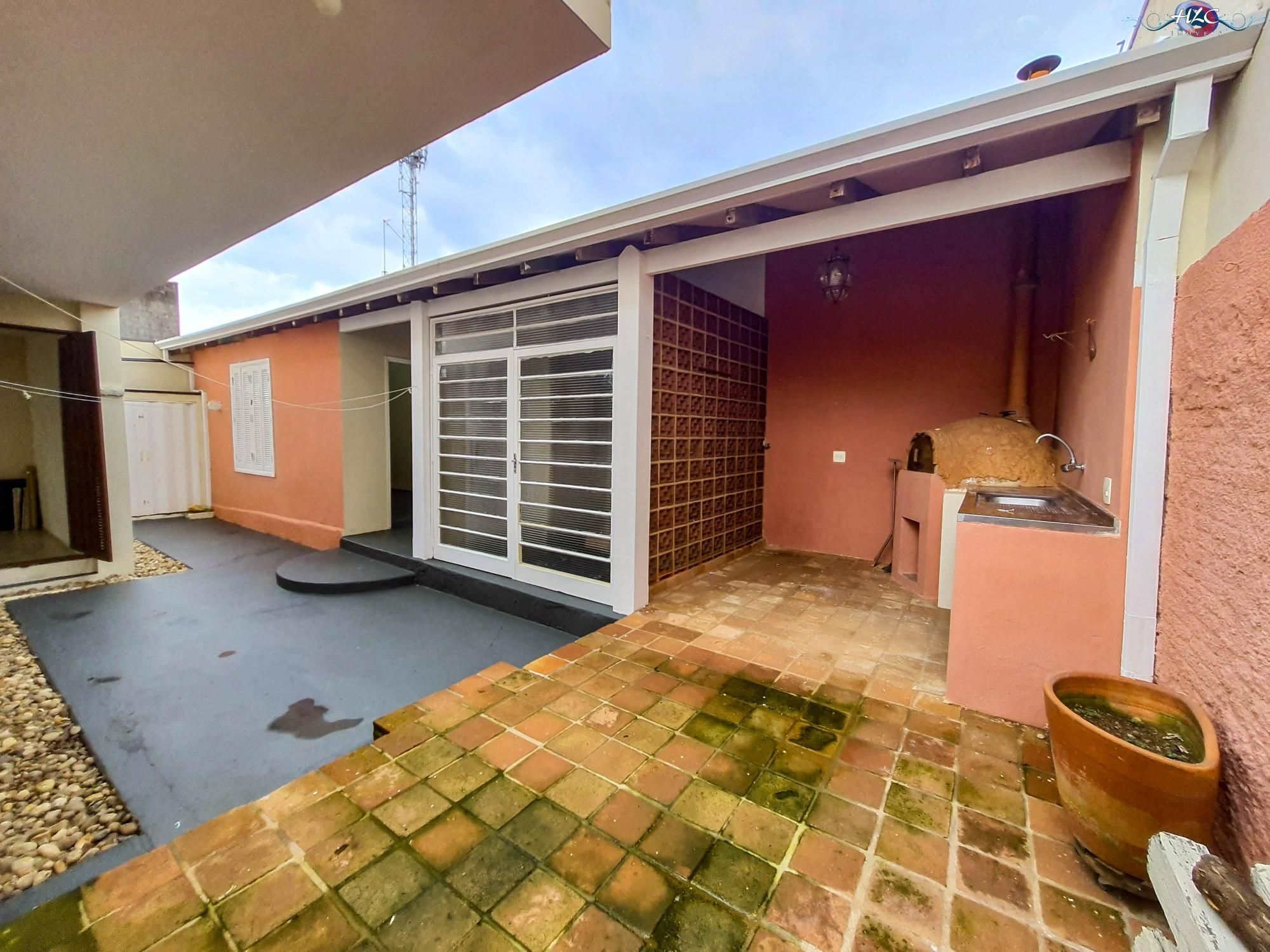 Casa para alugar com 2 quartos, 205m² - Foto 18