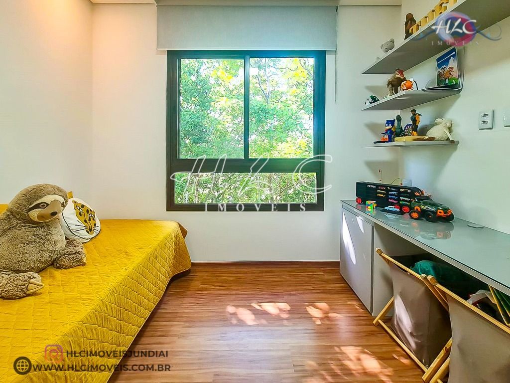 Linda residência com vista para a mata à venda no condomínio Terras de Santa Ter