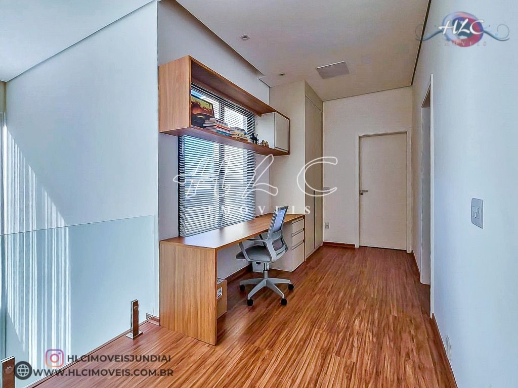 Linda residência com vista para a mata à venda no condomínio Terras de Santa Ter
