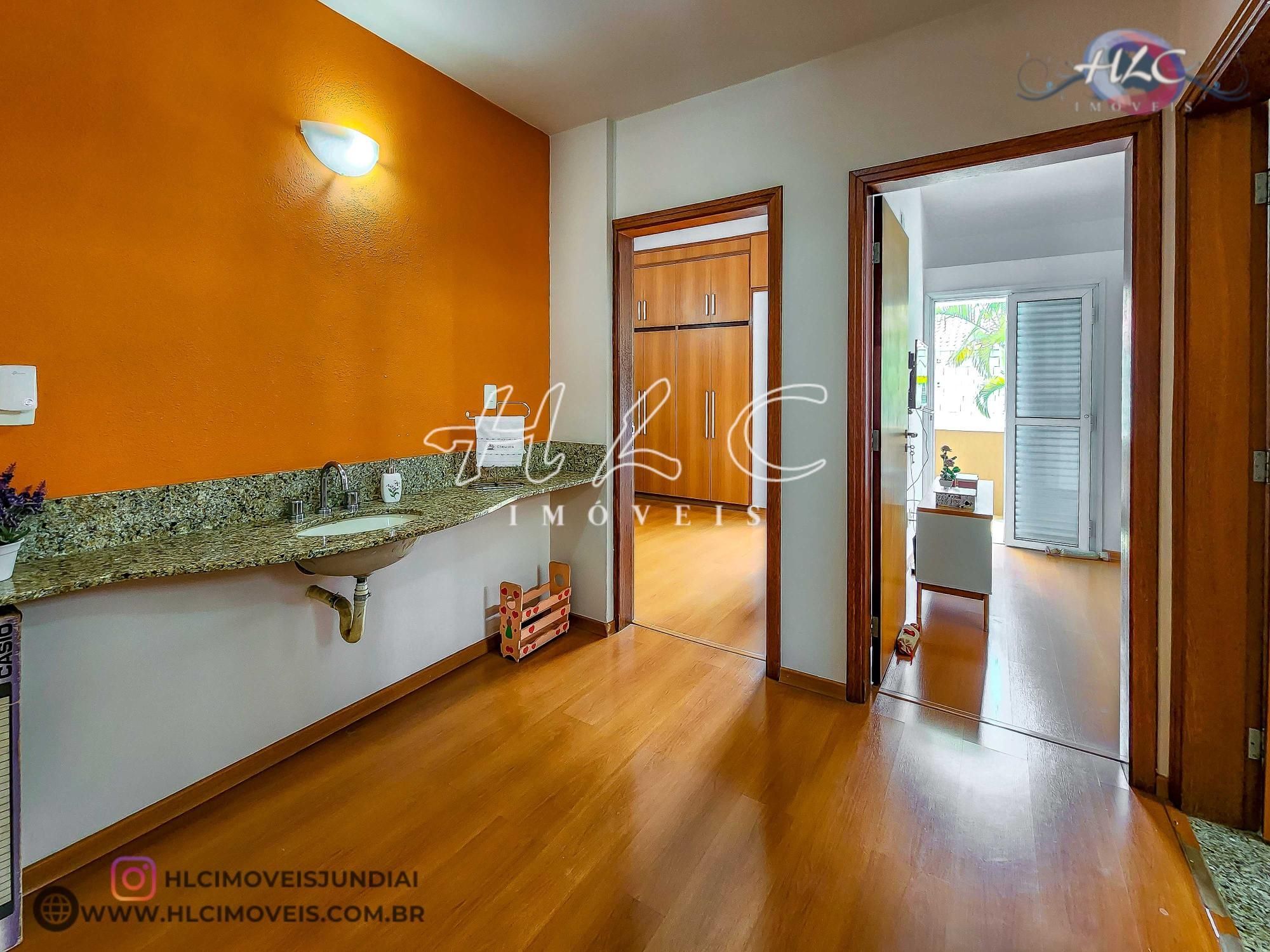 Casa à Venda 4 Quartos Jardim Santa Teresa Jundiaí Pé-Direito Duplo