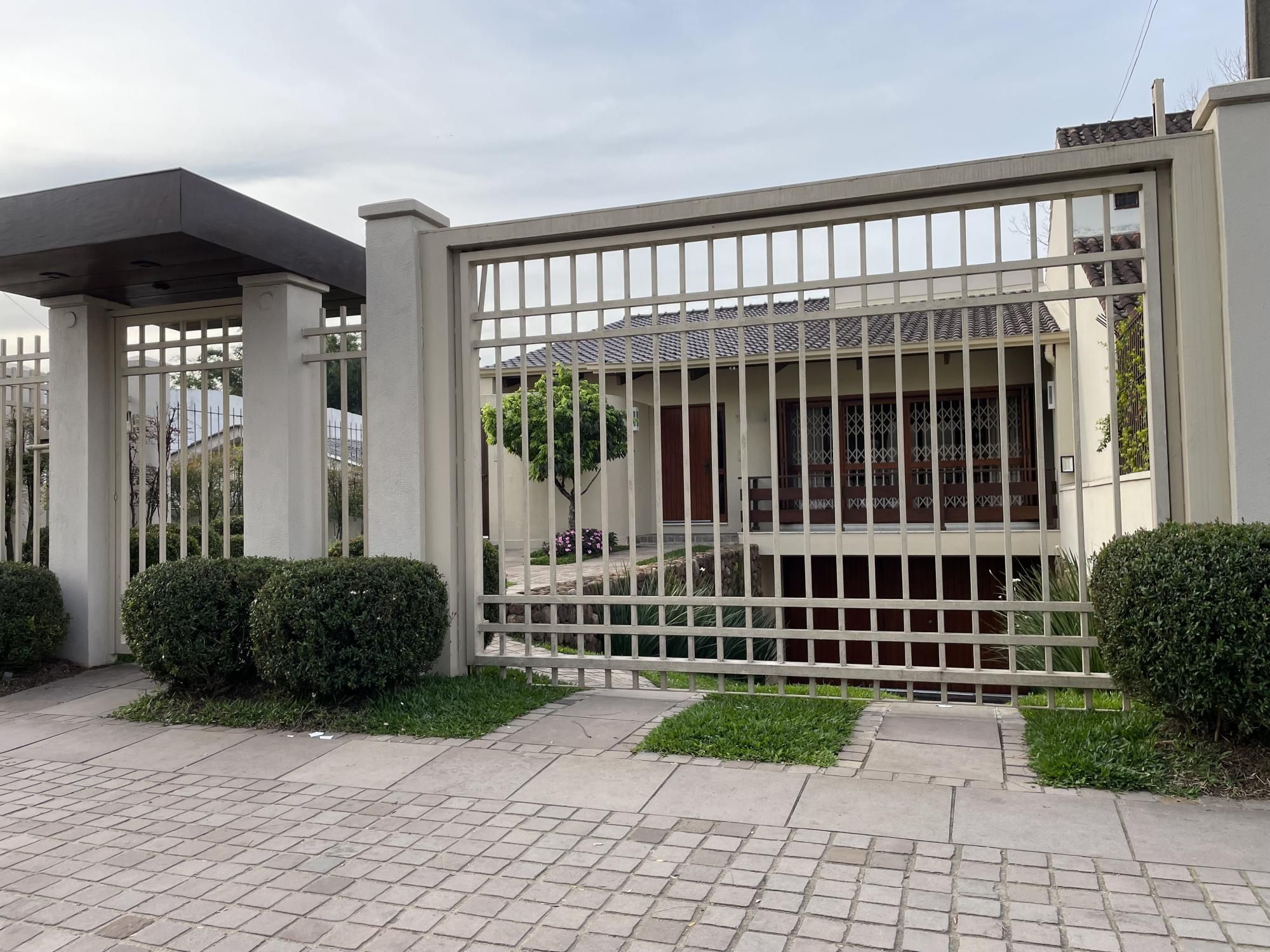 CASA COM 3 DORMITORIOS COM 1 SUITE - BAIRRO VILA NOVA — foto 2