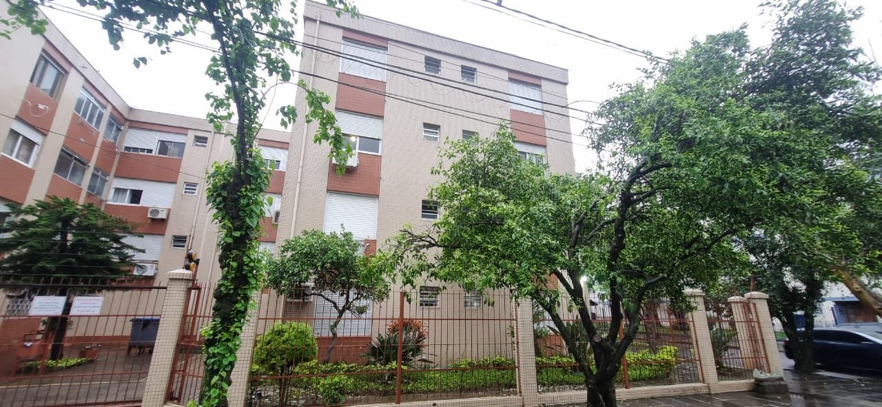 Apartamento 1 dormitório térreo, a 100mts do Shopping Iguatemi.