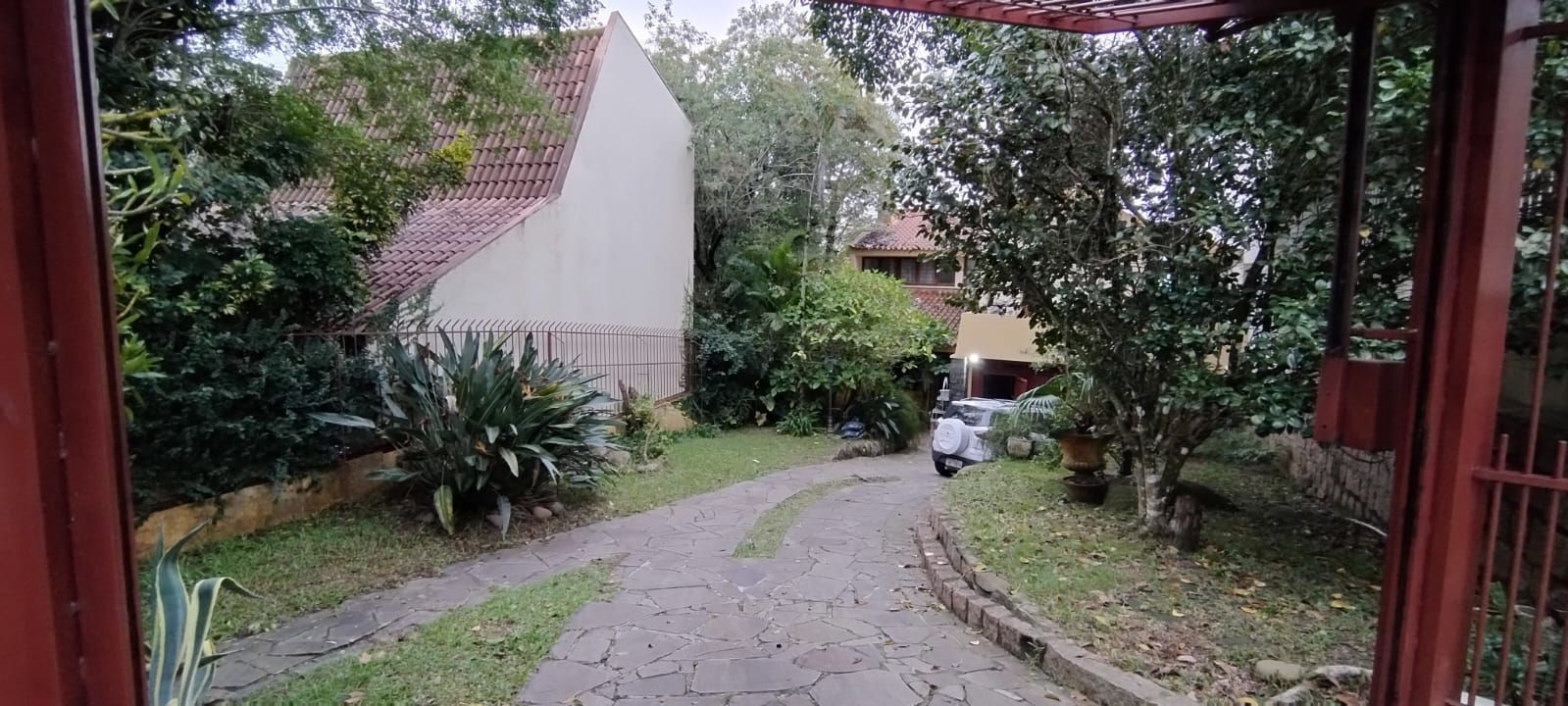 Casa Residencial com vista incrível para o Rio Guaíba no bairro Vila Conceição.