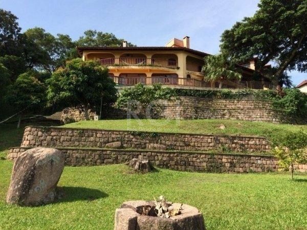 Casa para Venda - 596m², 6 dormitórios, sendo 4 suites, 6 vagas - Vila Conceição