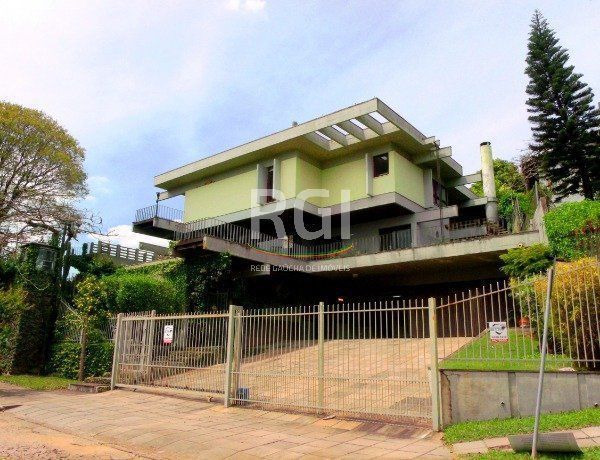 Casa para Venda - 700m², 4 dormitórios, sendo 4 suites, 6 vagas - Vila Conceição