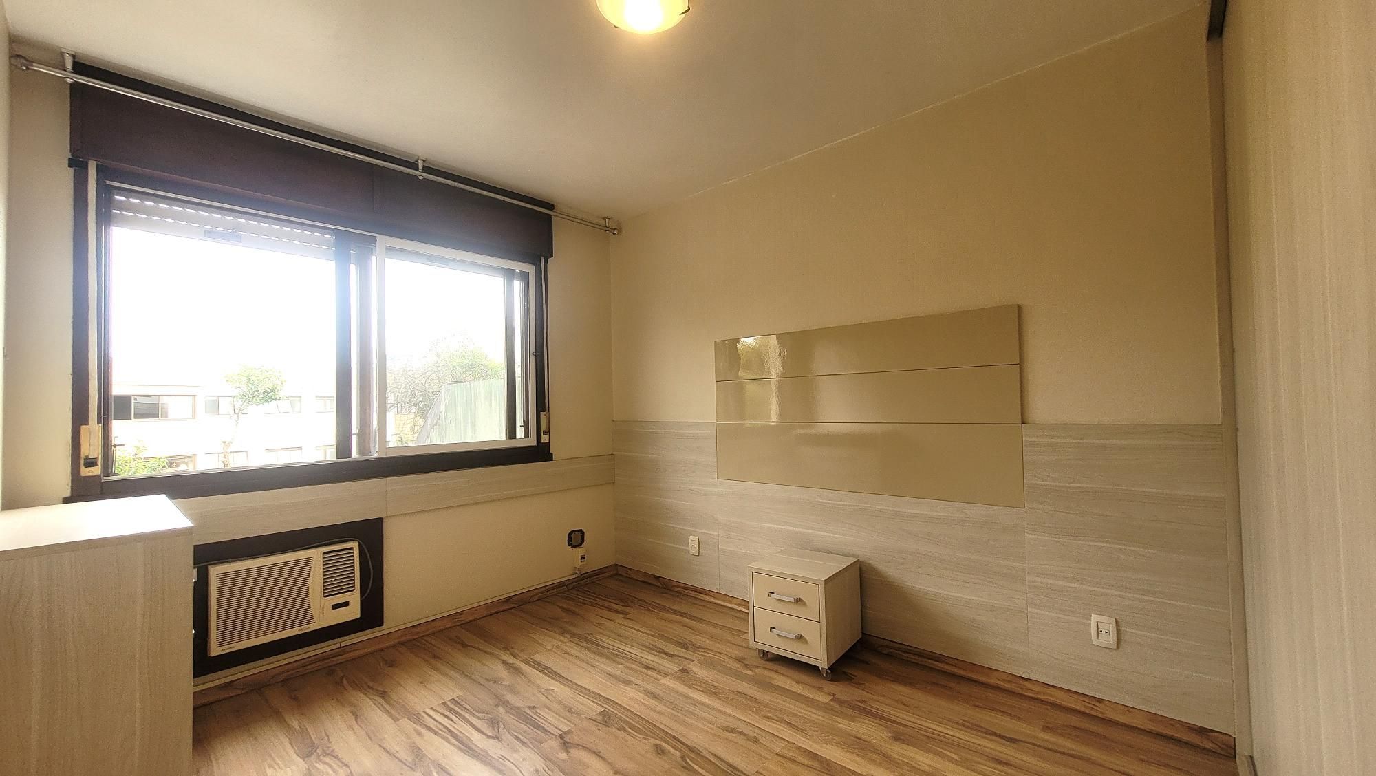 Excelente cobertura com 154m² de área privativa, 2 dormitórios e 1 vaga de garagem, localizada no bairro Menino Deus. — foto 5