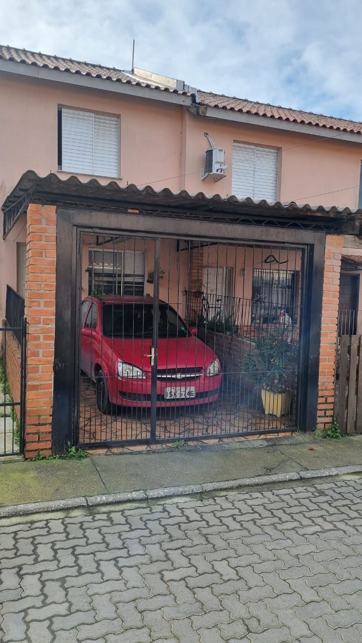 Sobrado em condomínio no bairro Vila Nova com 2 dormitórios, sendo 1 suíte. — foto 2
