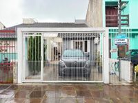 Casa 2 dormitórios no bairro Hípica