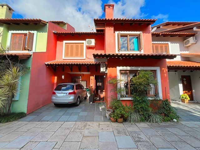 Ótima Residência com 3 dormitórios á venda no Bairro Ipanema.