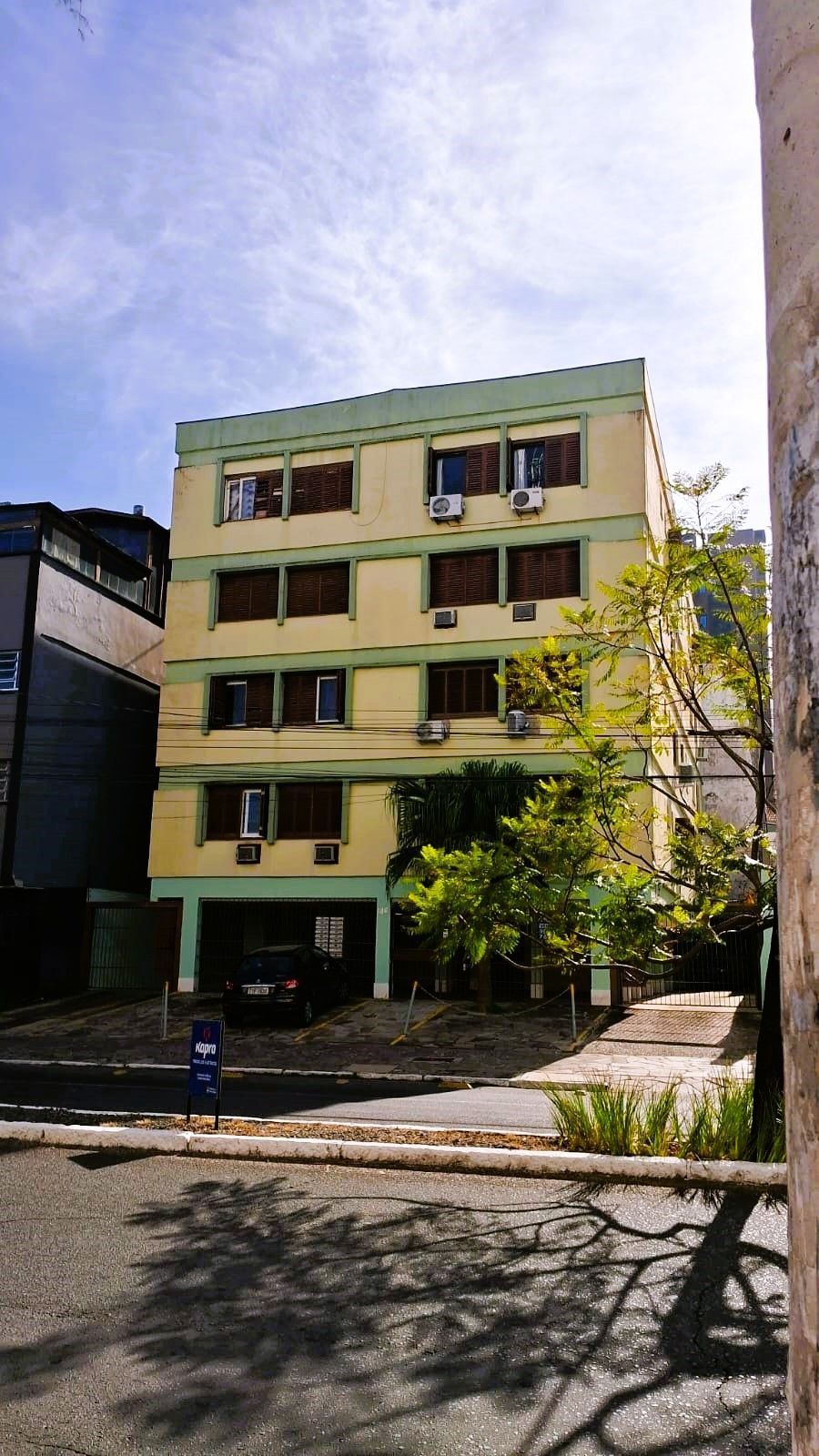 Lindo Apartamento com 1 dormitório no Bairro Menino Deus. — foto 2