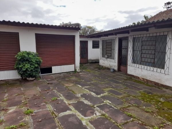 Casa para Venda - 420m², 2 dormitórios, sendo 1 suites, 4 vagas - Nonoai