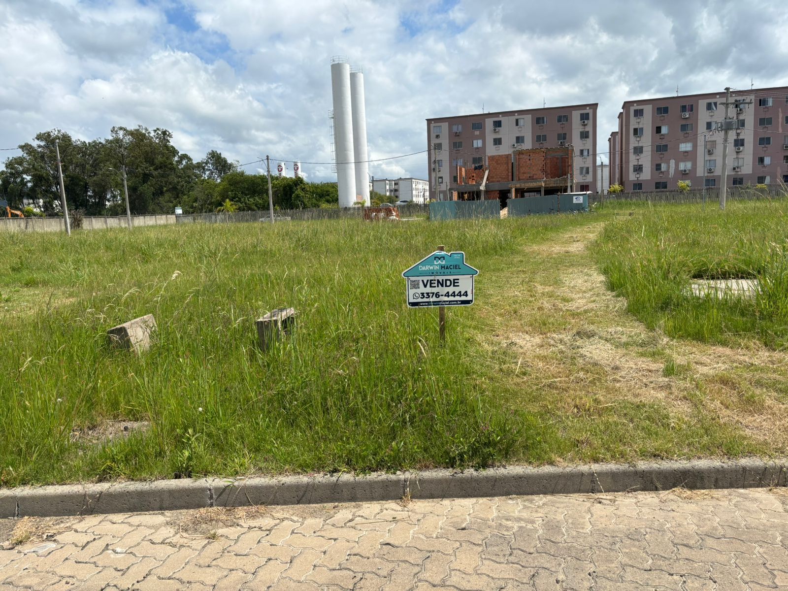 Terreno no bairro Hípica