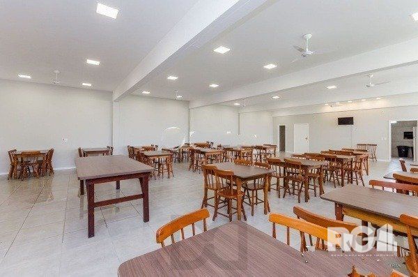 Excelente apartamento de 2 dormitórios no bairro Camaquã em Porto alegre  " — foto 2