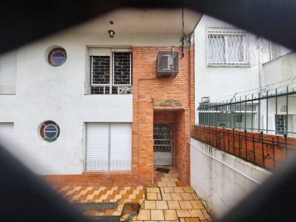 Apartamento JK em Porto Alegre, no bairro Medianeira, com 1 dormitório(s).