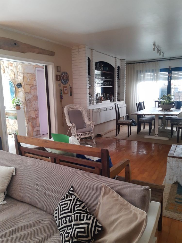 Casa 4 dormitórios no bairro Vila Assunção