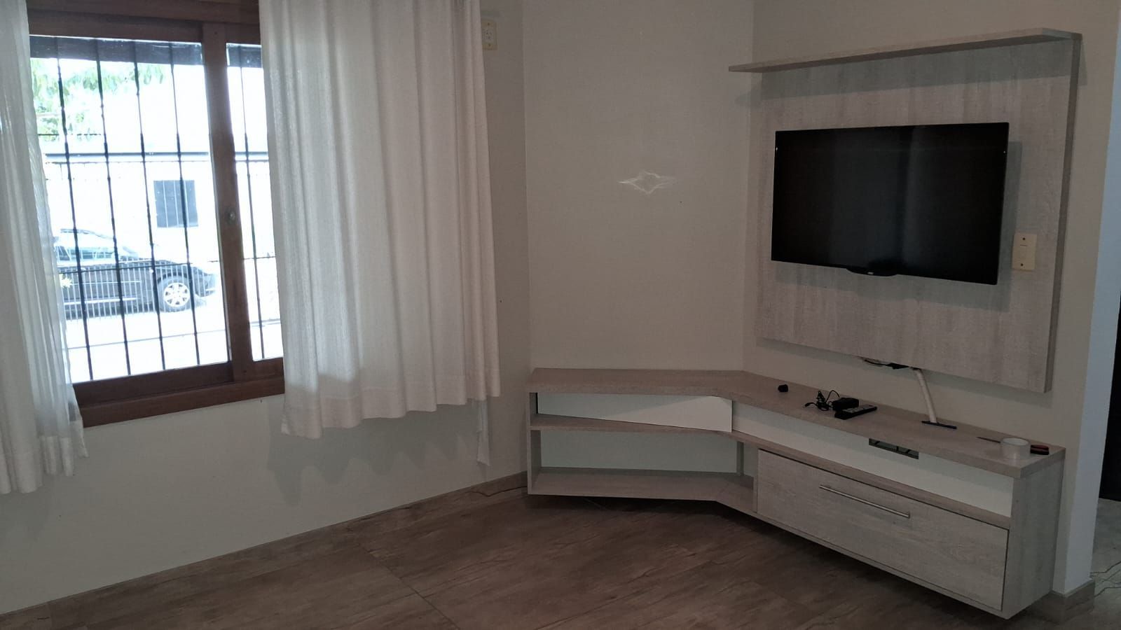 Casa, 3 dormitórios no bairro Aberta dos Morros em Porto Alegre para Comprar