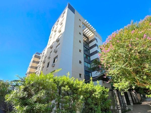 Apartamento com 3 Dormitórios, 2 vagas , uma quadra do Zaffari Otto