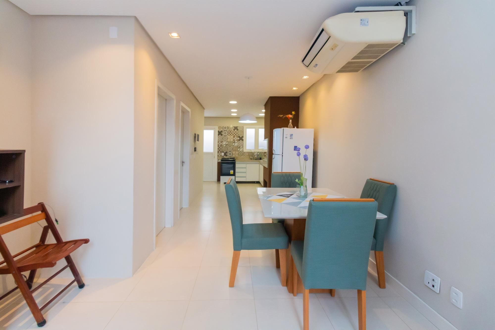 Hípica- sobrado com 4 dormitórios, sendo 1 no térreo, 155m², garagem fechada