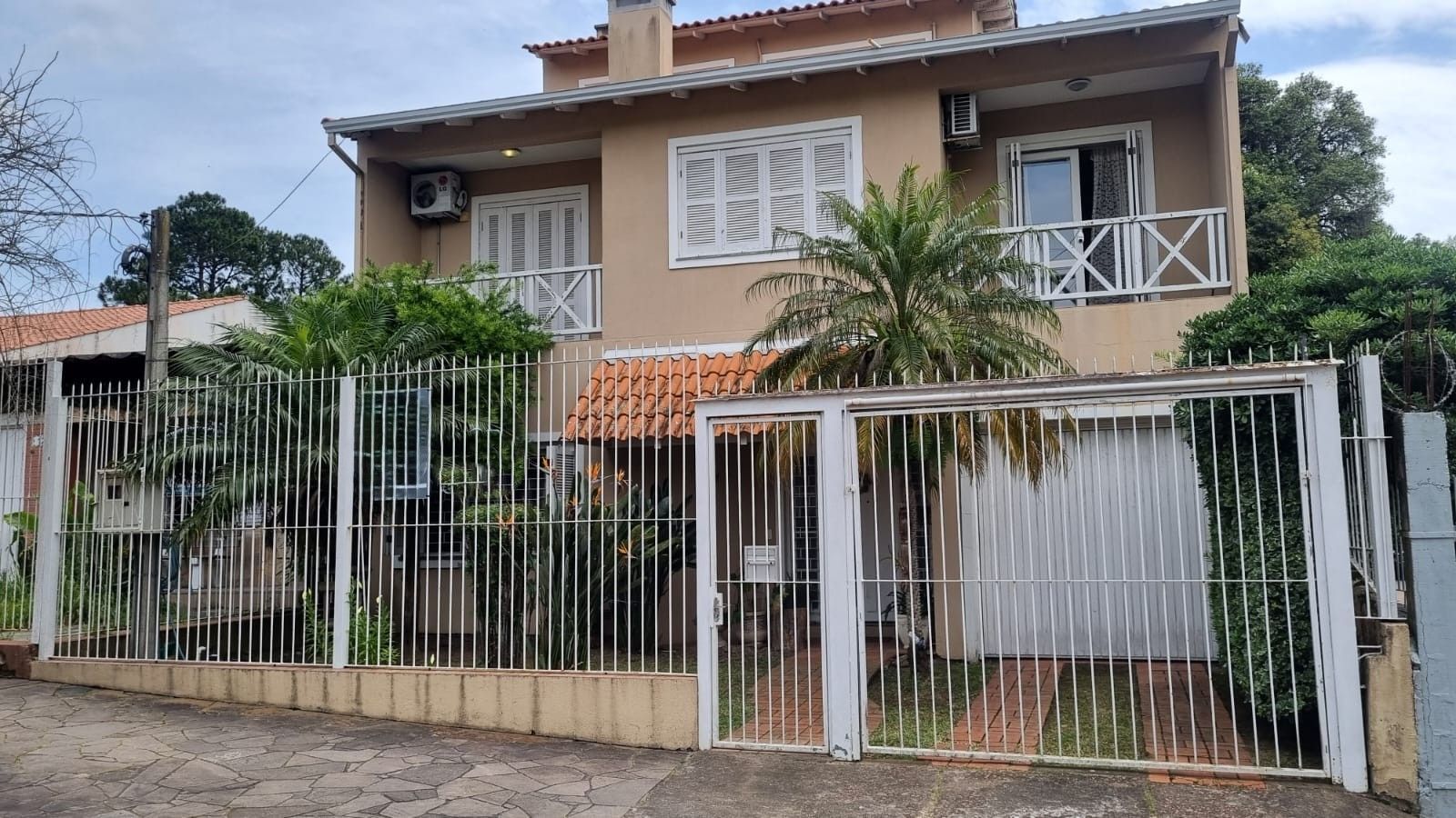 Sobrado, 4 quartos, à venda, 243 m², Partenon - Porto Alegre — foto 2