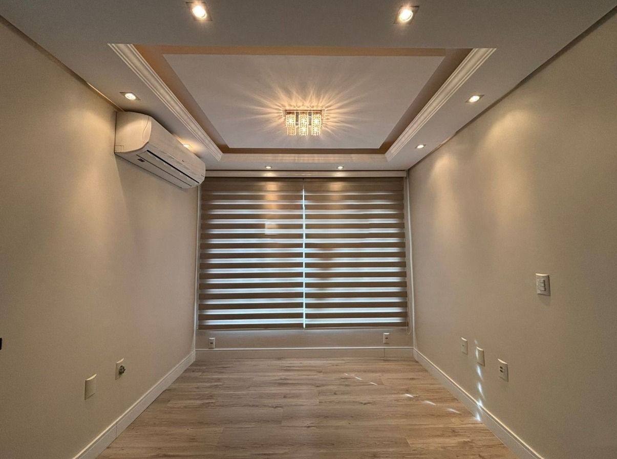 Apartamento com 2 dormitórios sendo 1 suíte, com churrasqueira e vaga coberta. — foto 2
