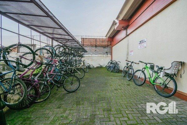 Excelente apartamento de 2 dormitórios no bairro Camaquã em Porto alegre  " — foto 3