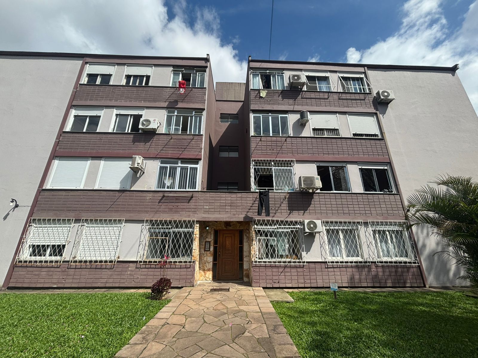 Apartamento de 64m2, 3 dormitórios e 1 vaga de garagem