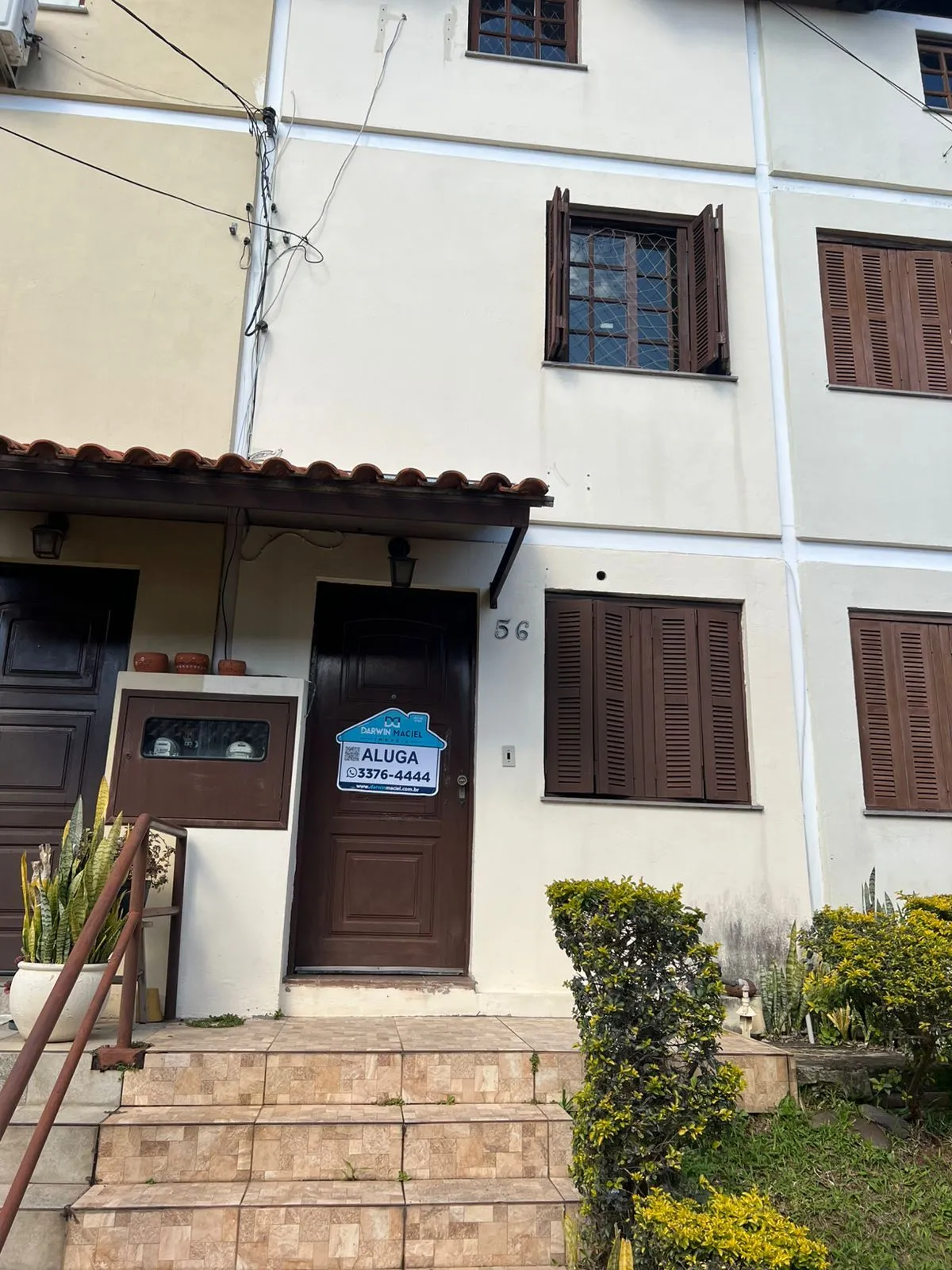 Casa de Condomínio à venda com 60m², 3 quartos, 1 vaga no bairro Vila Nova em Porto Alegre