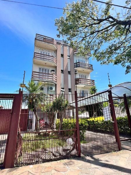 Apartamento em Porto Alegre, no bairro Medianeira, com 1 dormitório(s), e 1 banh