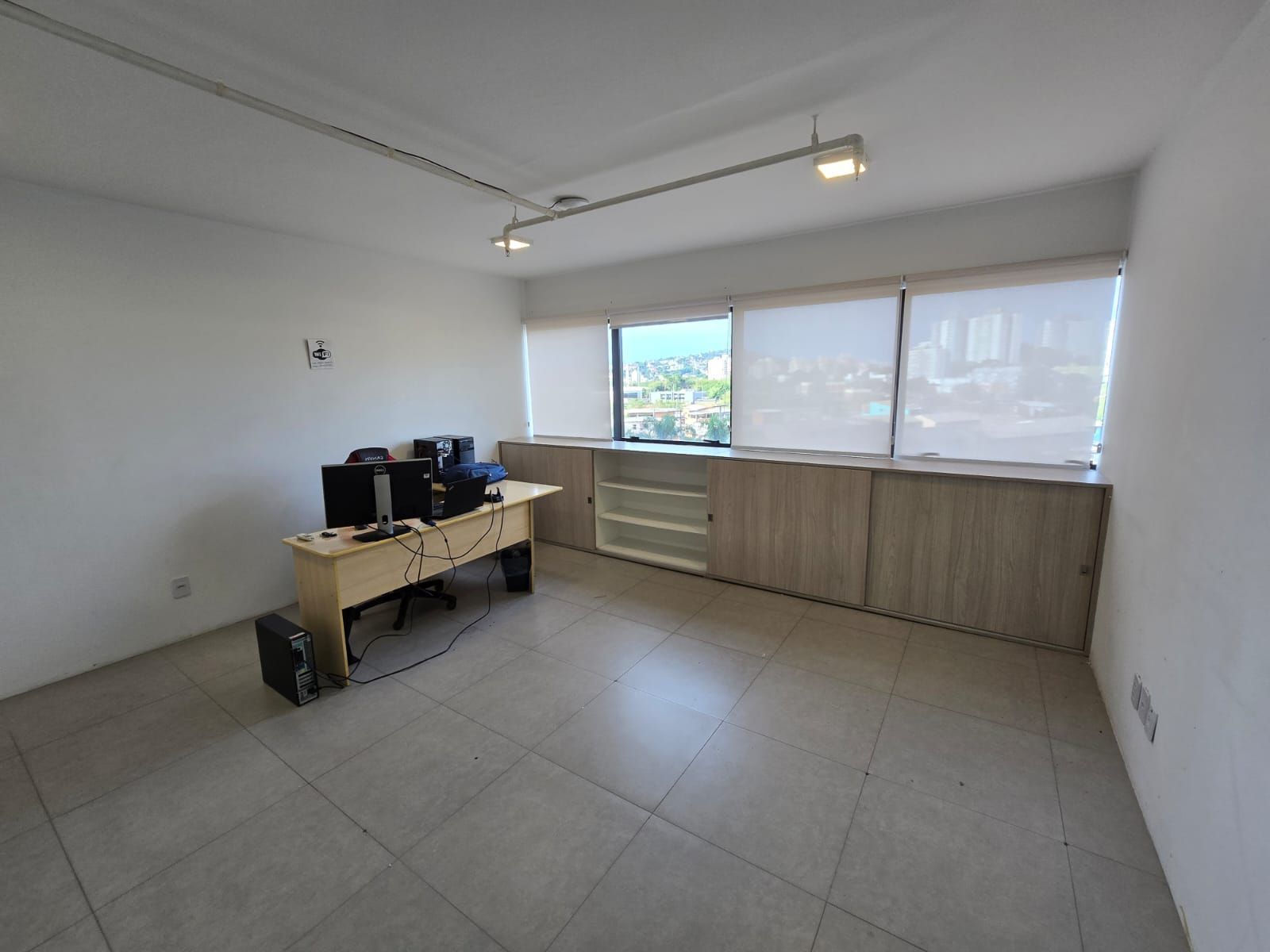 Excelente sala comercial para venda e locação no  Murano Office. bairro cristal.