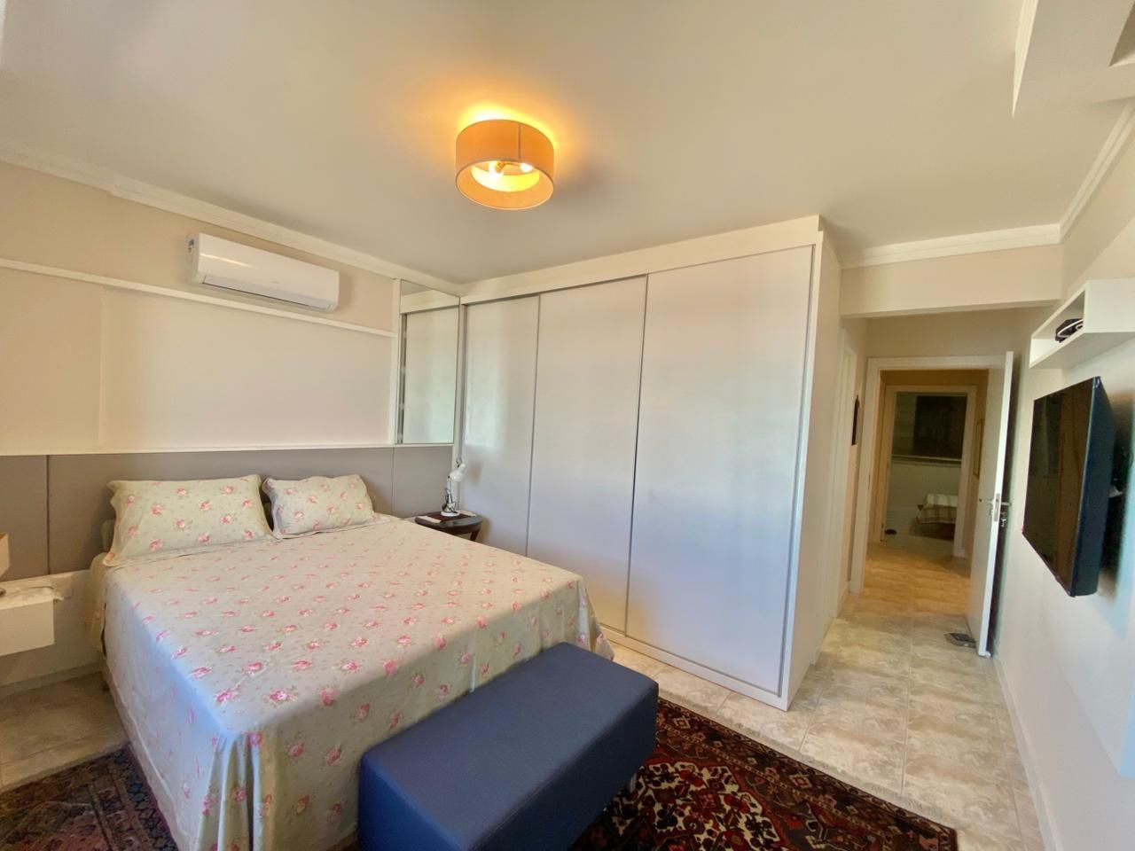 Apartamento frente-mar mobiliado no Centro, foto 5 de 15