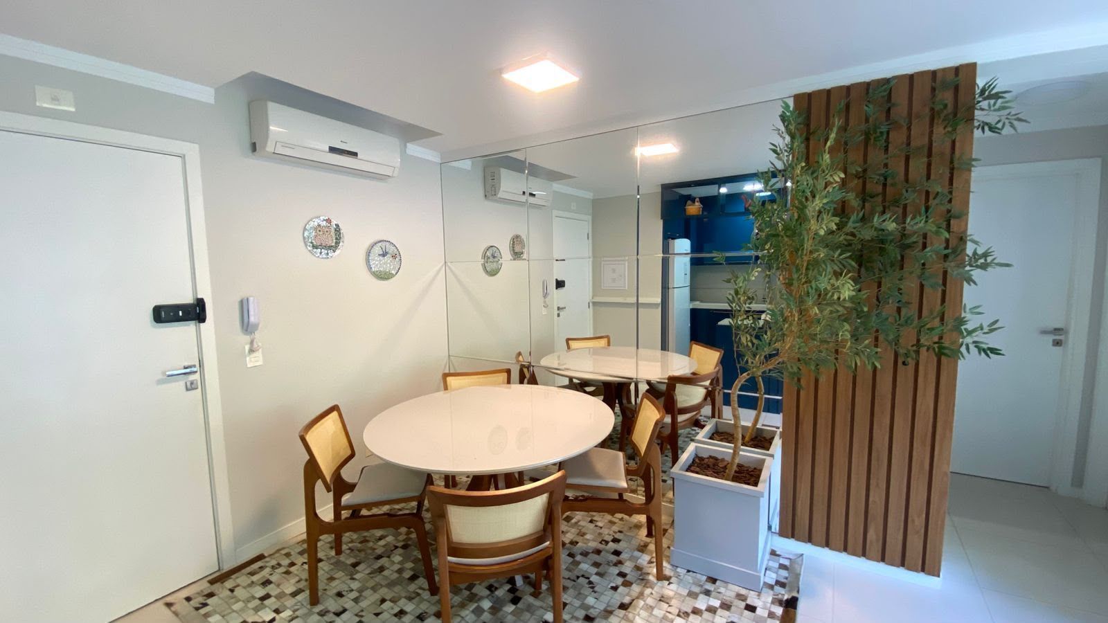Apartamento em home club no bairro Nações