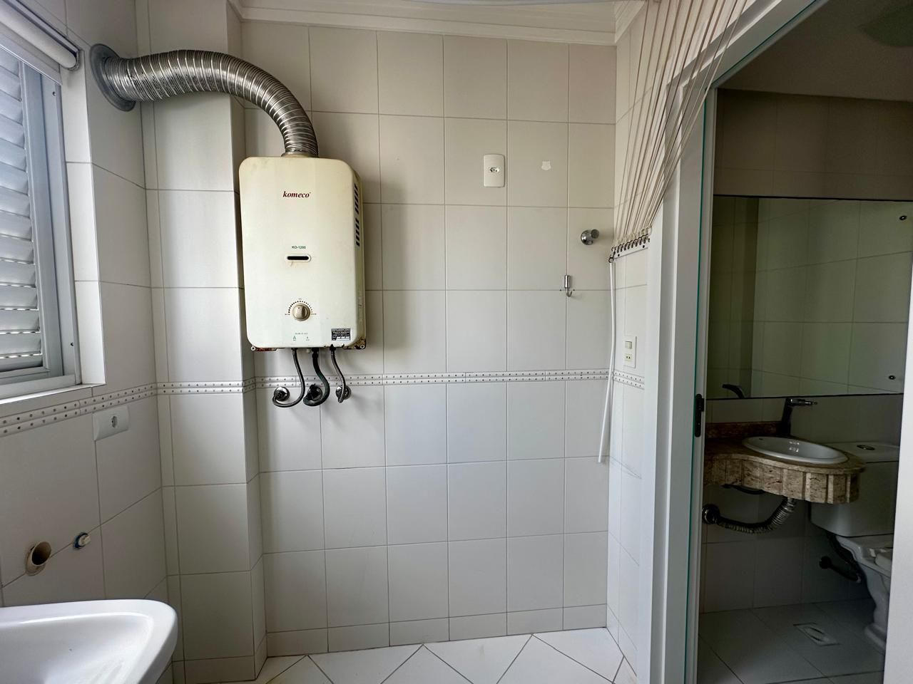 Apartamento amplo a poucos metros da praia, foto 5 de 17