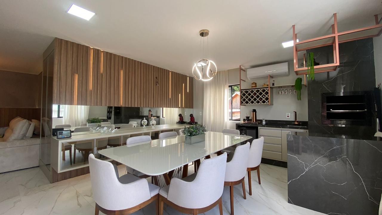 APARTAMENTO SEMI MOBILIADO NO RES. CRISTO REI