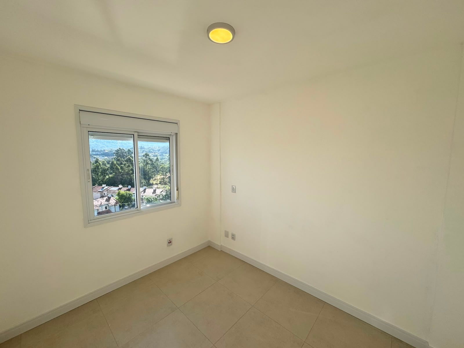 Edifício Summer Residence - Apartamento com 2 dormitórios no bairro Cavalhada.