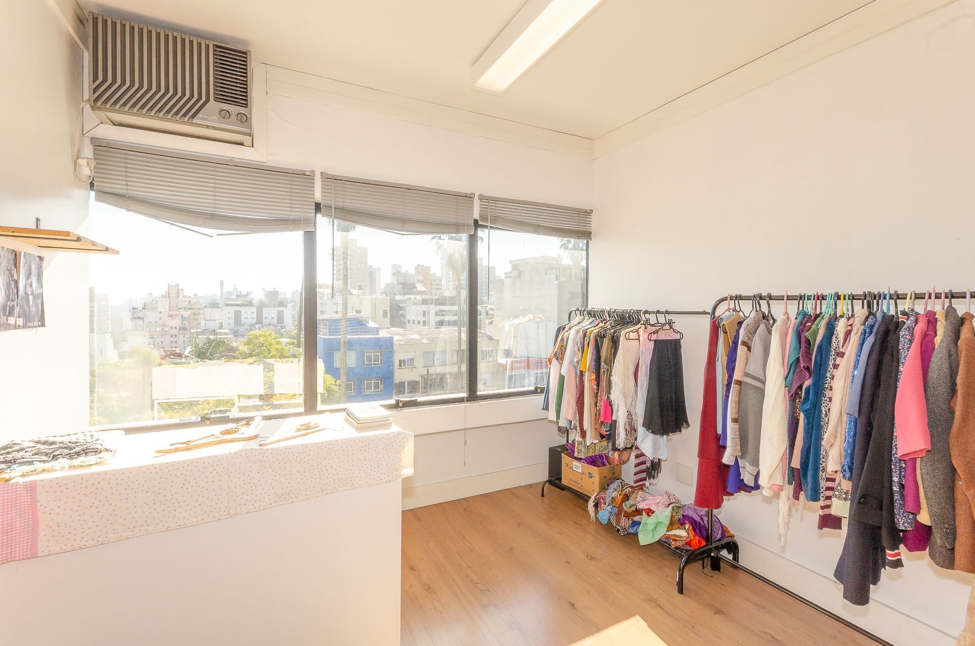Centro Profissional El Greco Sala Comercial no Bairro Petrópolis — foto 4
