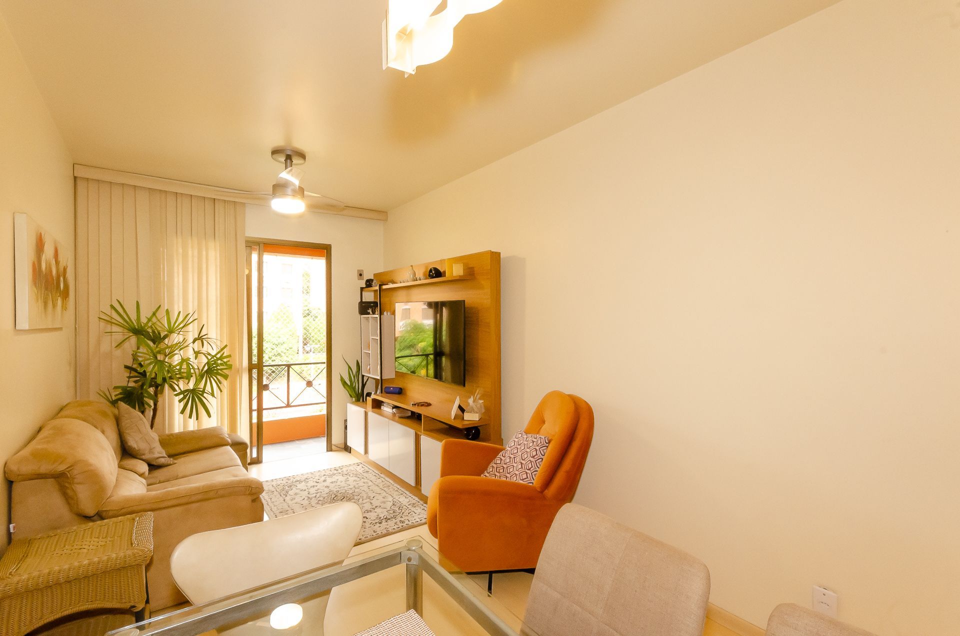 Edifício Residencial Villagio Di Roma- Apartamento a venda com 3 dormitórios no bairro Jardim Carvalho