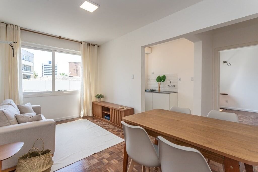 Apartamento à venda com 40m², 1 quarto, 1 vaga no bairro Petrópolis em Porto Alegre