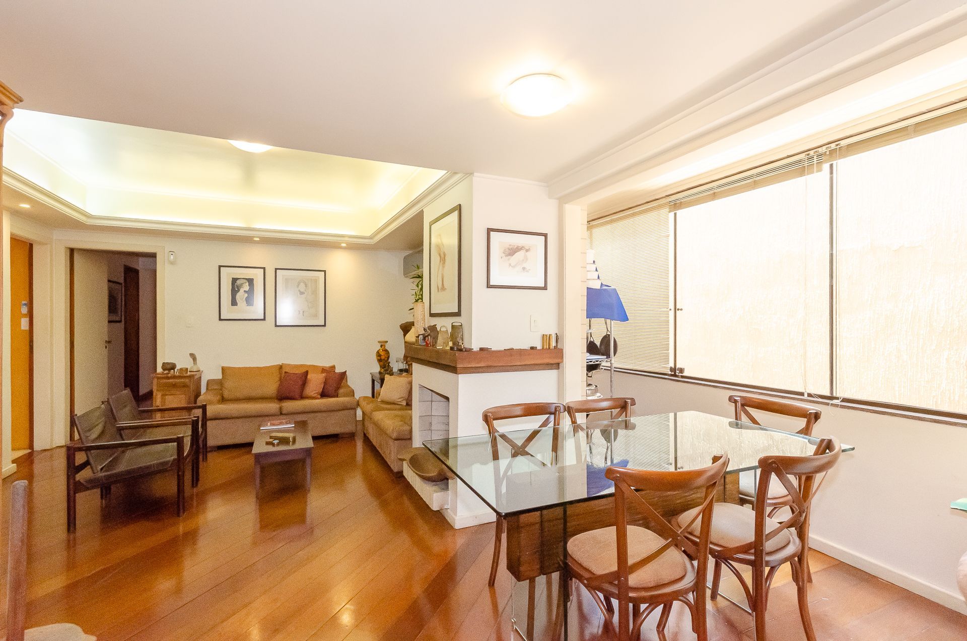 Apartamento à venda com 112m², 3 quartos, 1 suíte, 2 vagas no bairro Petrópolis em Porto Alegre