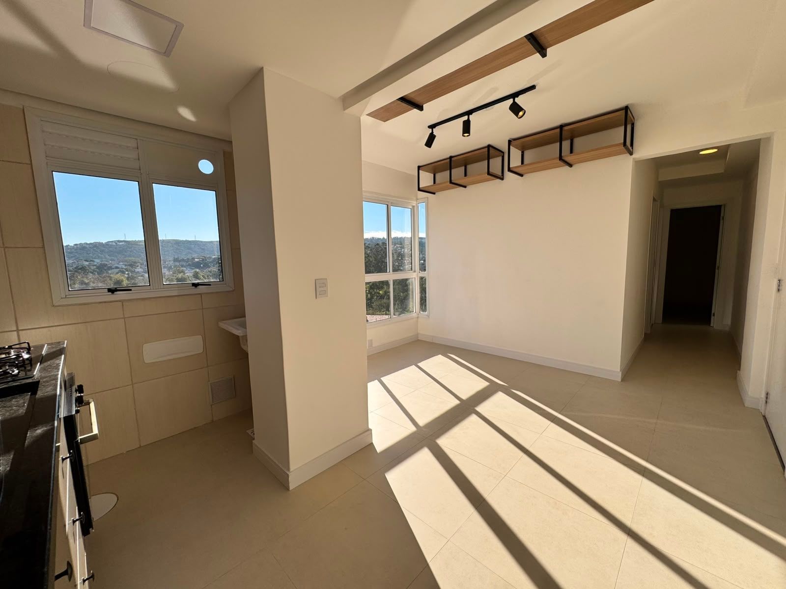 Edifício Summer Residence - Apartamento com 2 dormitórios no bairro Cavalhada.
