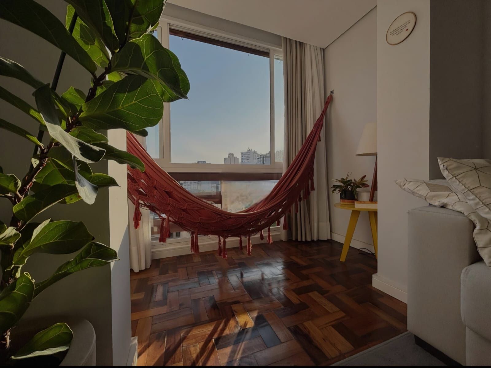 Edifício Humaitá Apartamento a venda com 2 dormitórios no bairro Cidade Baixa